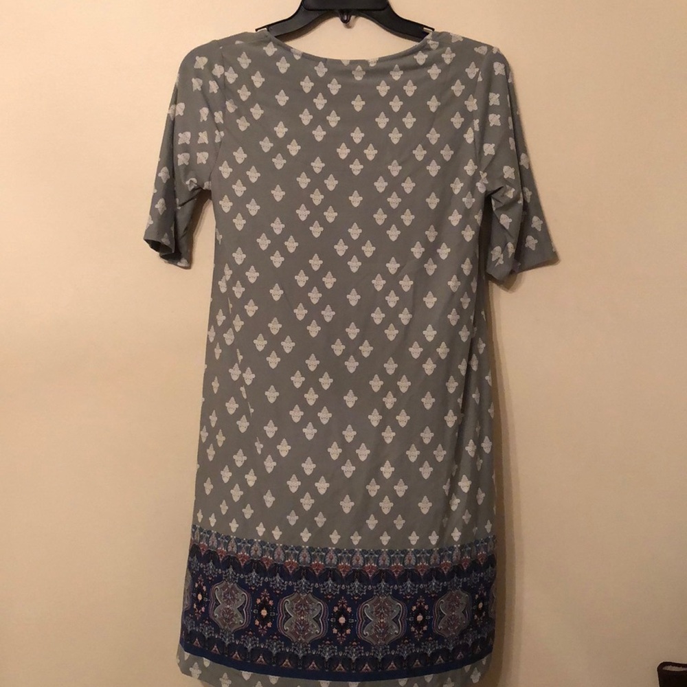 Dress - Picture 5 of 5